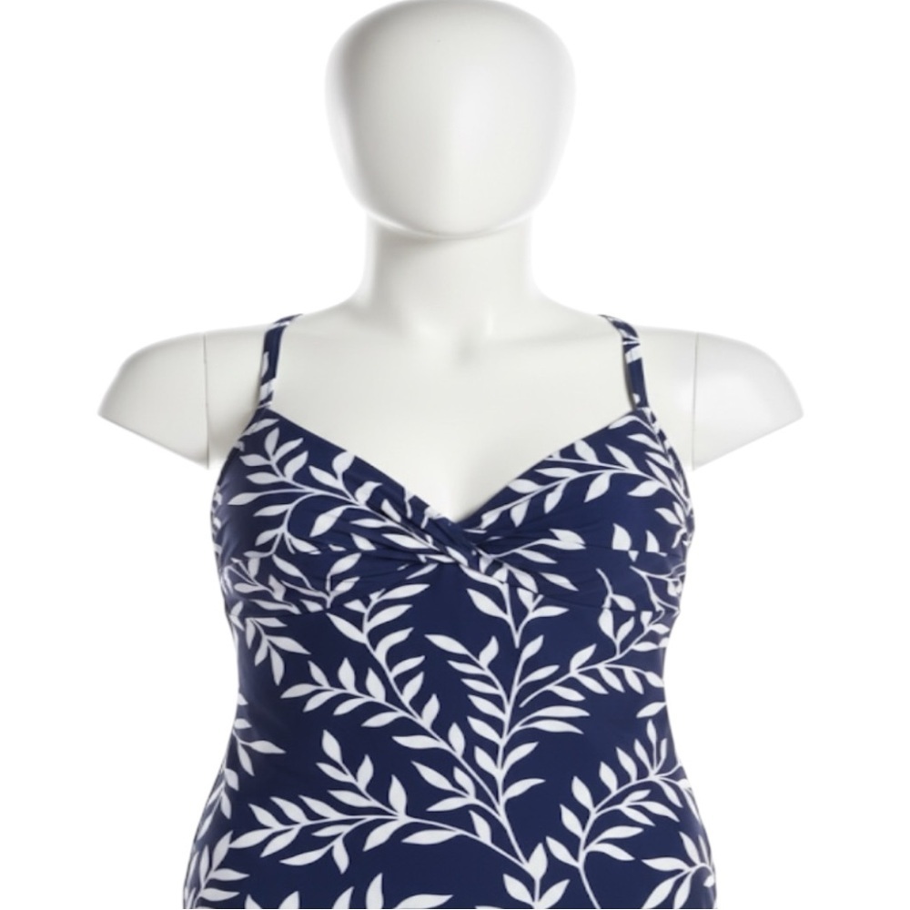 Lands’ End Tankini Twist,Swim Top, Sz 2, Bust 33, 34, Geo,Underwire‌, NWOT